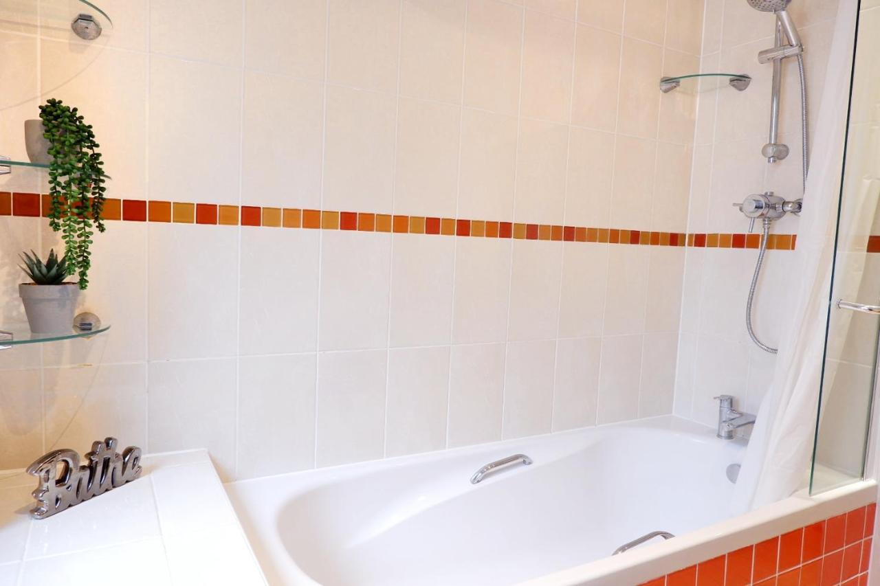 Apartment Stunning Apartment Close To Cambridge Station With Free Parking! Cambridge (Cambridgeshire)