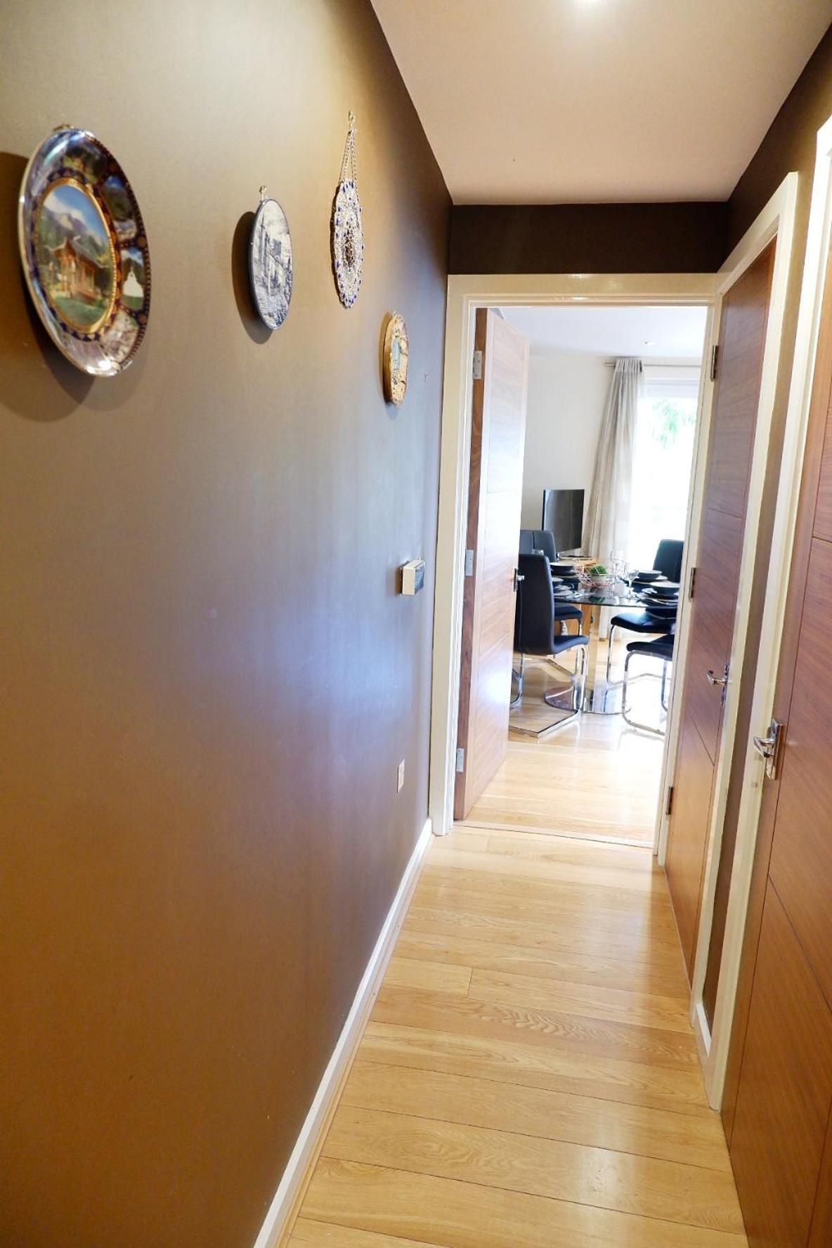 Stunning Apartment Close To Cambridge Station With Free Parking!